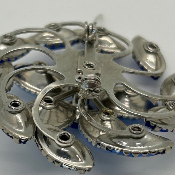 Vintage Blue Cabochon Brooch Rhinestone Floral Acrylic Plastics1940s-1950s Rivet - Picture 7 of 15